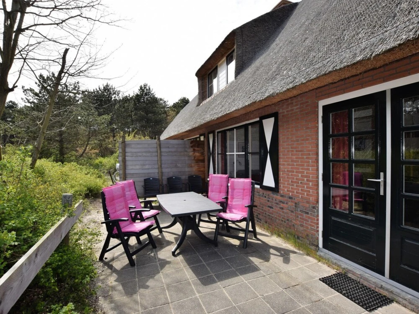 Charming Holiday Home in Vlieland Frisian Near Forest