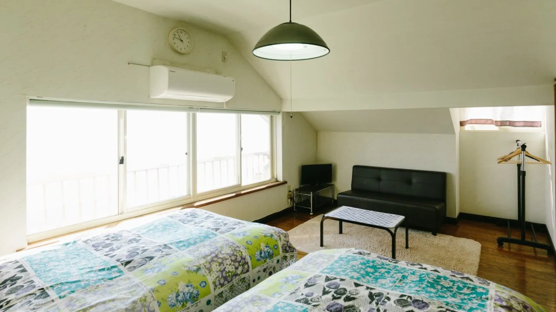 Ile d’or Café & Guest house