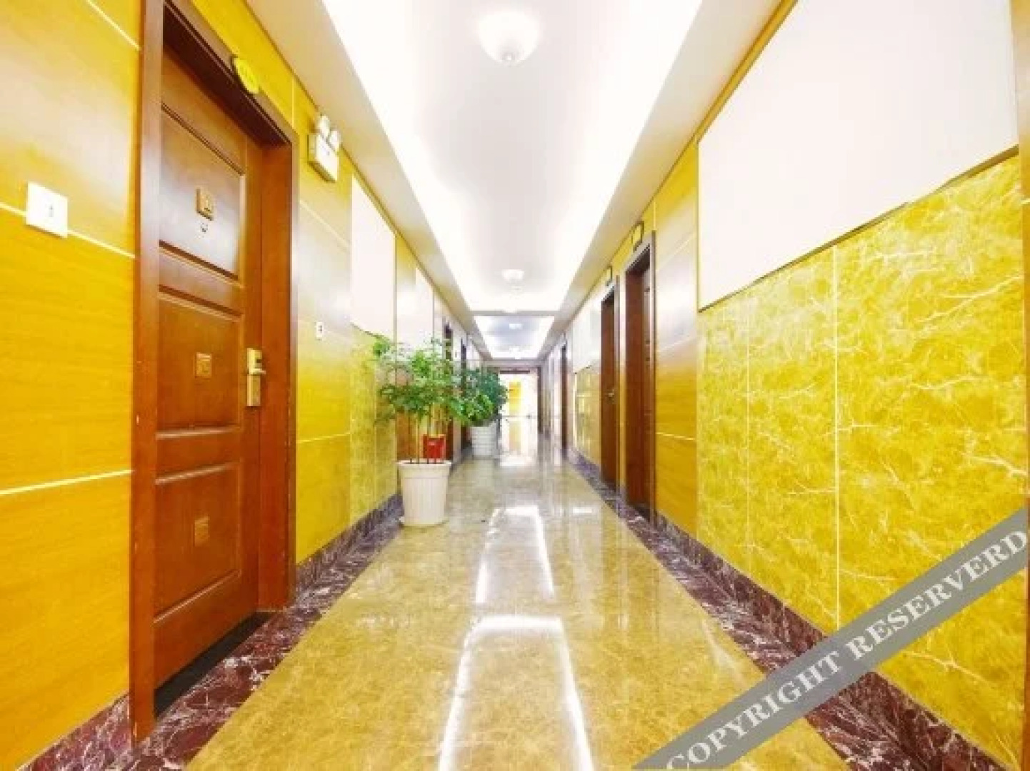 Chengzhong Blue Sky Hotel