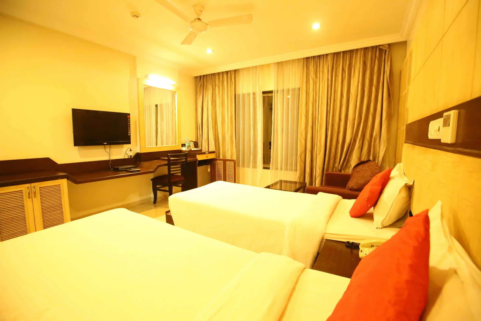 OYO Premium Brigade Road 2