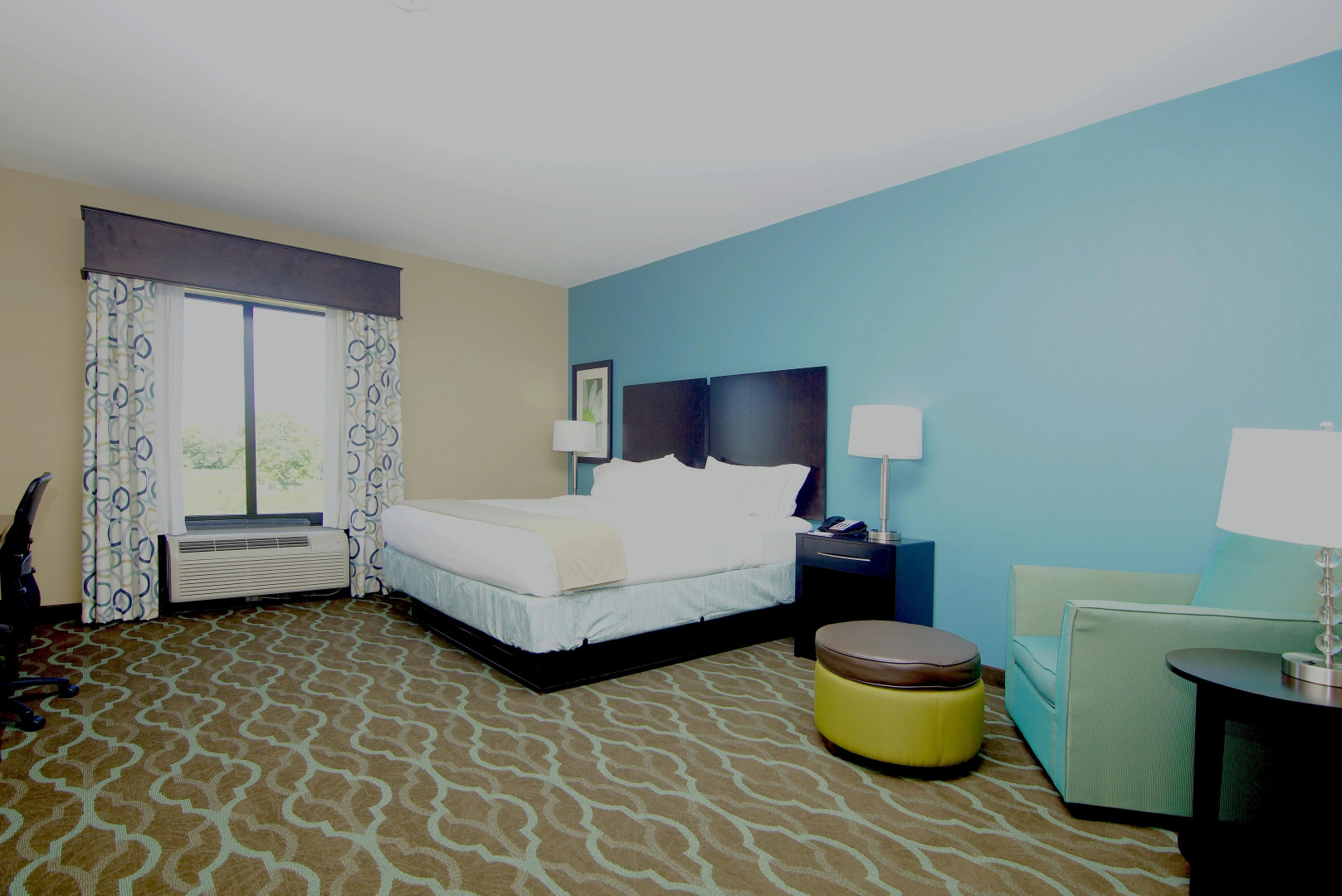 Holiday Inn Express & Suites Cuero by IHG