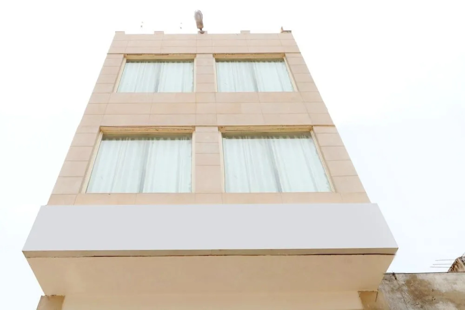 OYO 44668 Hotel Plazza