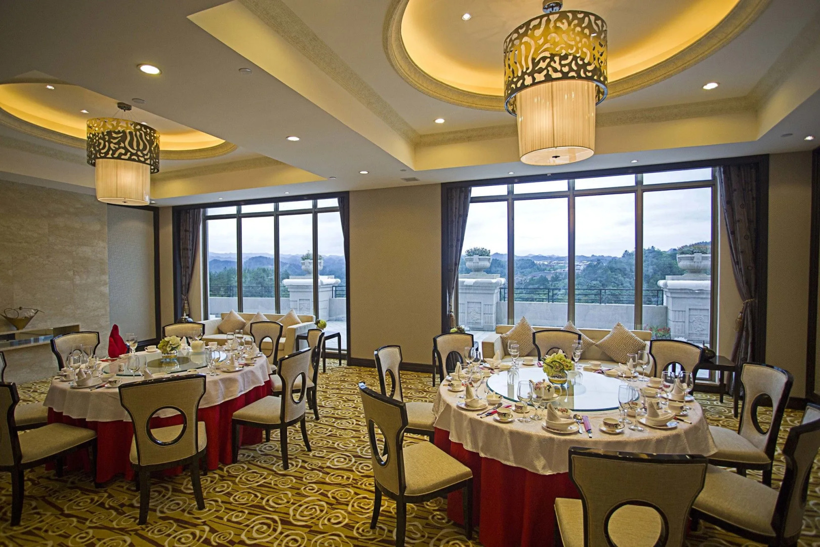 Zhangjiajie Country Garden Phoenix Suites Hotel