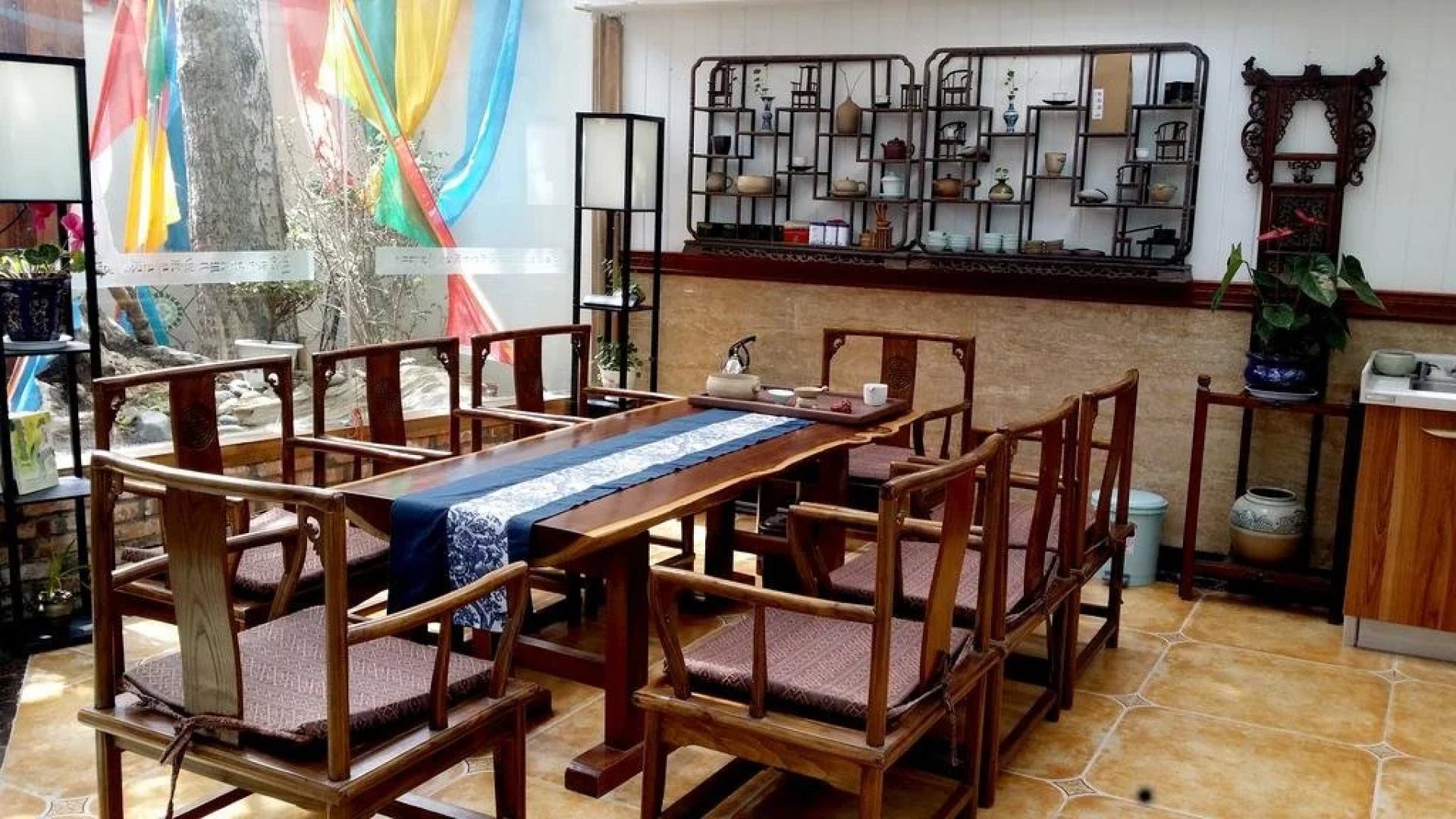 Shuian Gesang Huaxiang Hotel