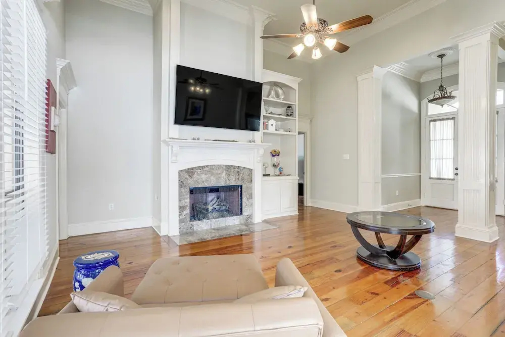 Easy Access to I-10: Family Home in Prairieville!