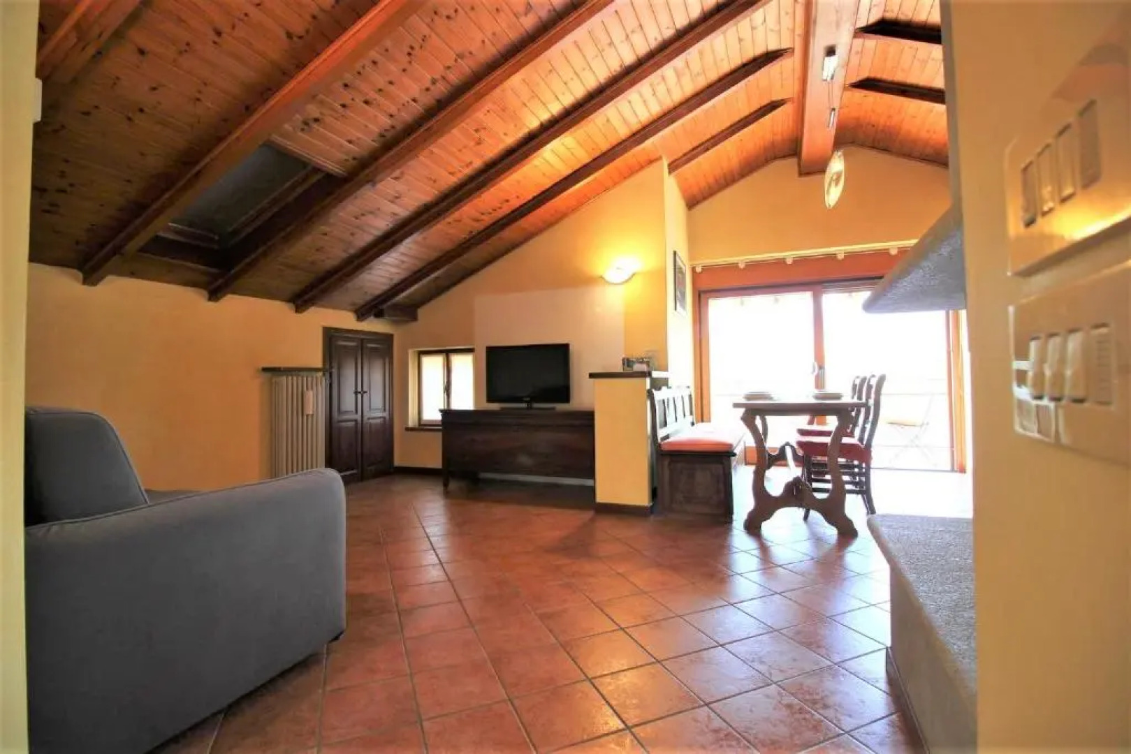 A Lovely Picture on the Lake