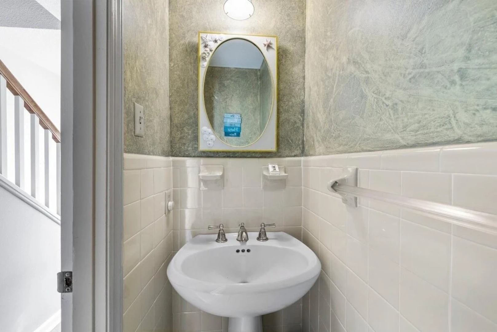 Sand Dollars & Sunshine 2 Bedroom Condo by Redawning