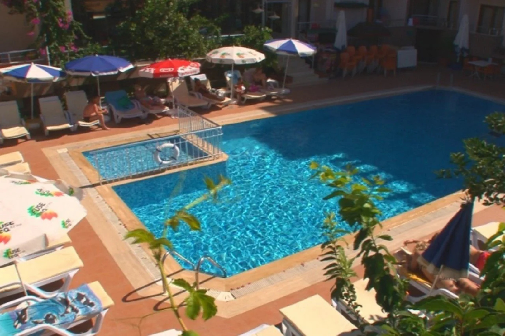Selenium Hotel
