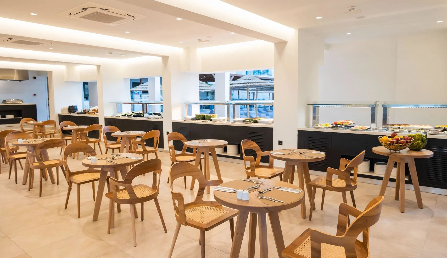 Cabana Blu Hotel & Suites