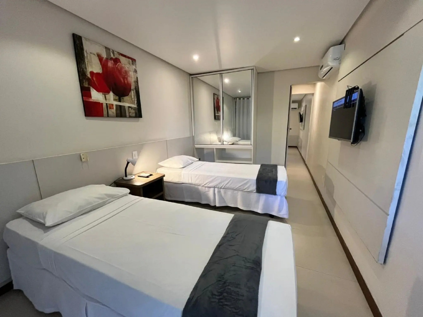 Flamingo Beach - Rede Soberano