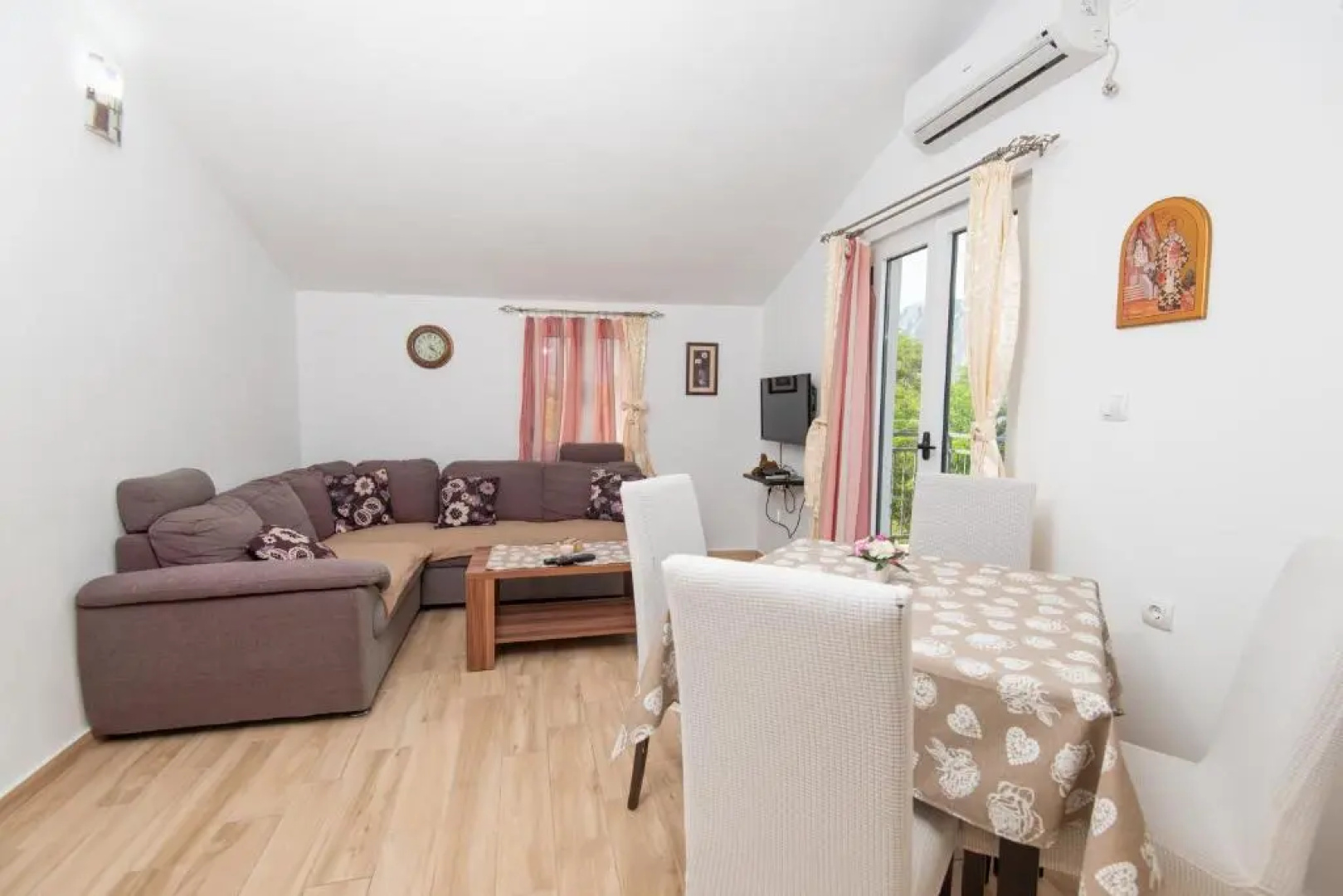Apartment Prcanj
