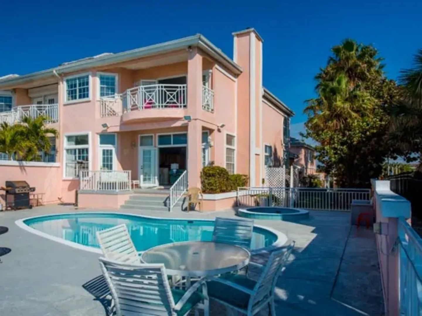 Luxury Beachfront Oasis With Private Pool - Btr 53777