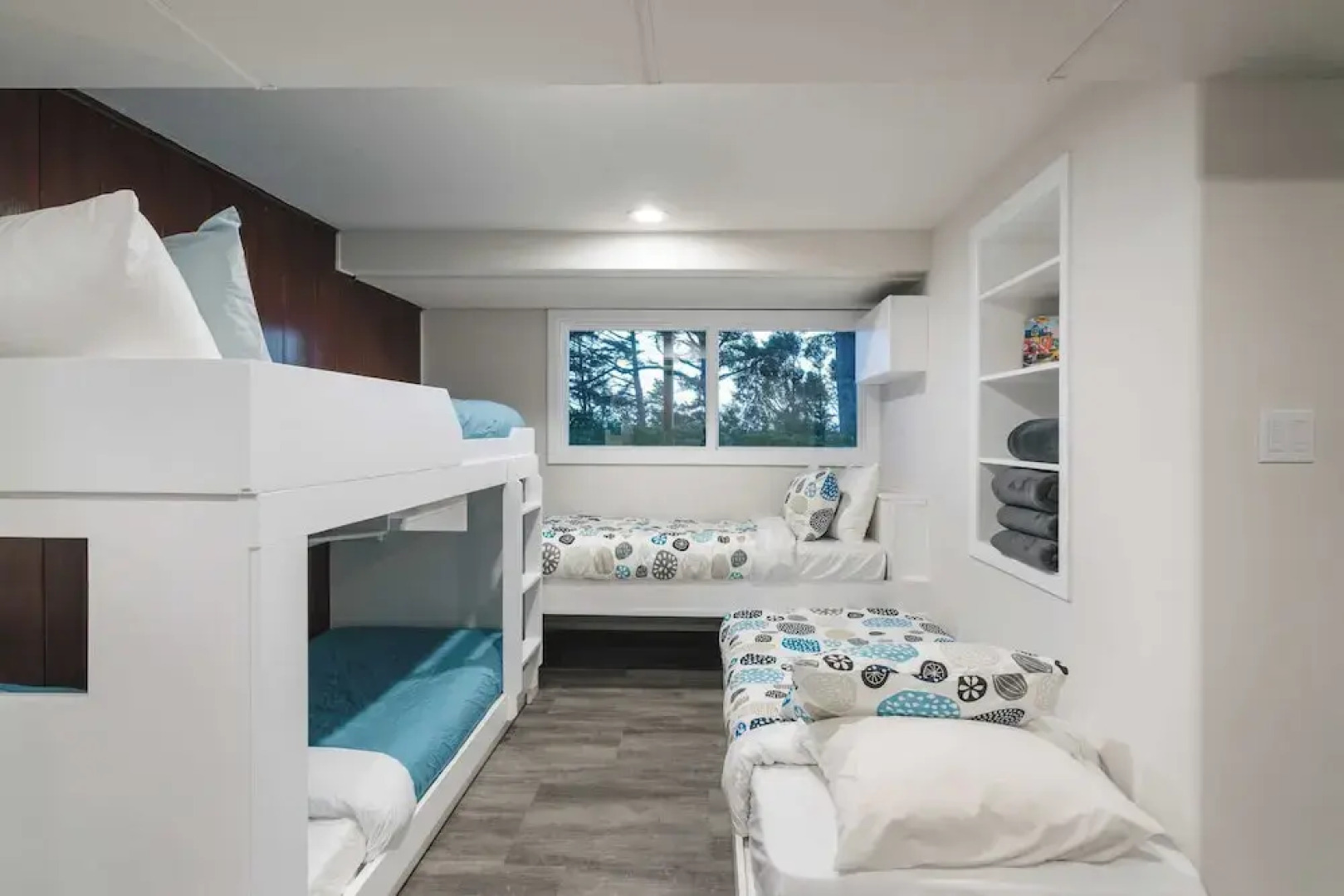 The Purcell House by Avantstay Surrounded in Lush Greenery w/ Large Yard & Ocean Views