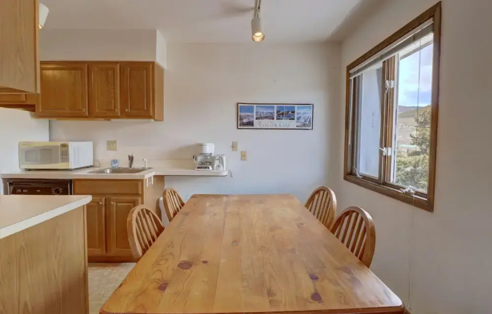 Cc20 Chateau Claire 2 Bedroom Condo by Redawning