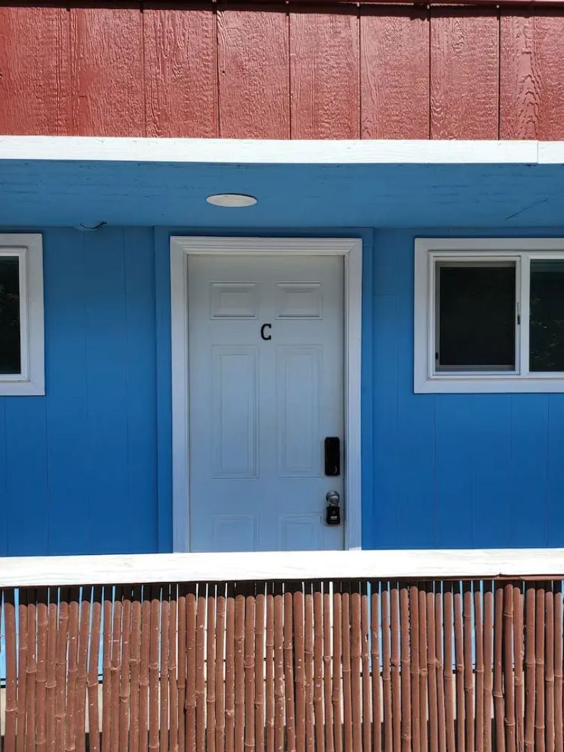 Yonegan Central Maui Getaways