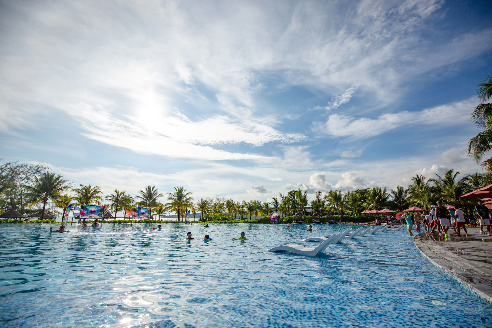 Курортный отель Mövenpick Resort Waverly Phu Quoc