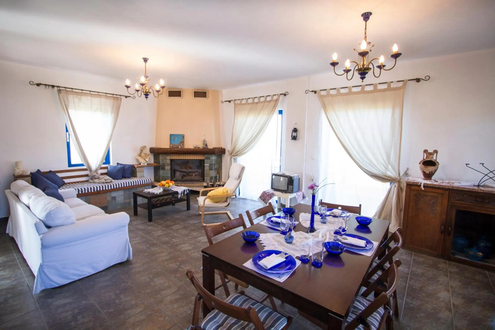 Mantilida Villa & Studio