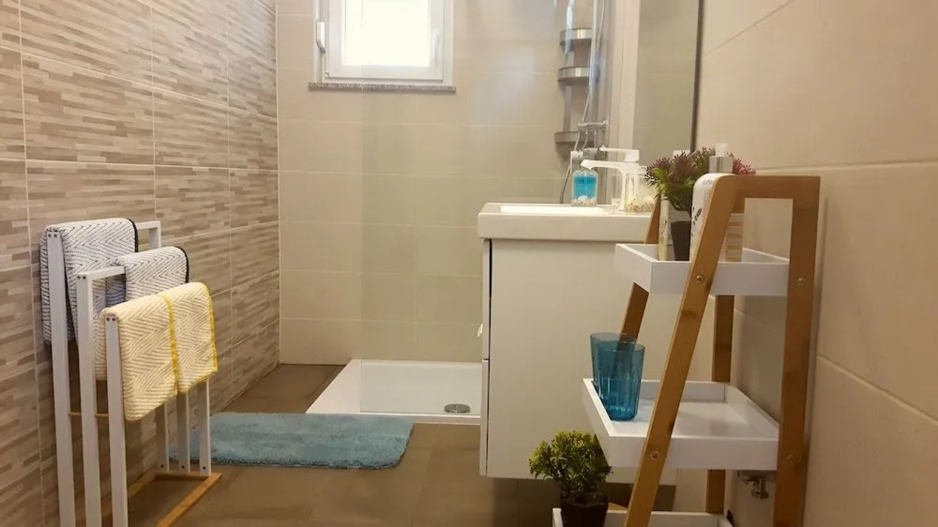 Apartment & rooms Danijel