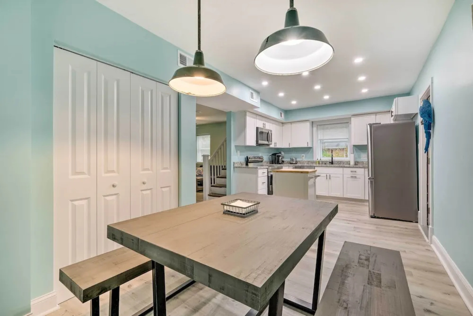 Updated North Beach Cottage: Pet Friendly!