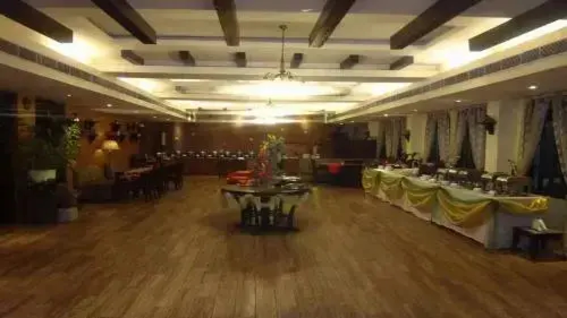 Hotel Himgiri