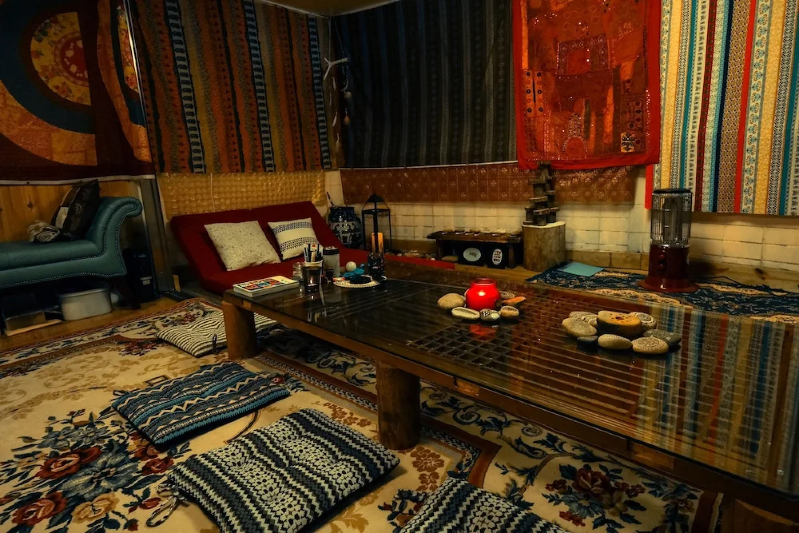 Linker Party House - Hostel