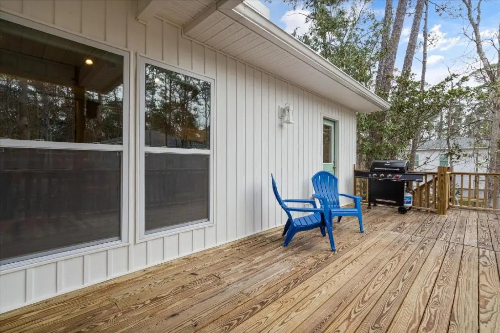 The Hummingbird House - East End Island / Pet Friendly