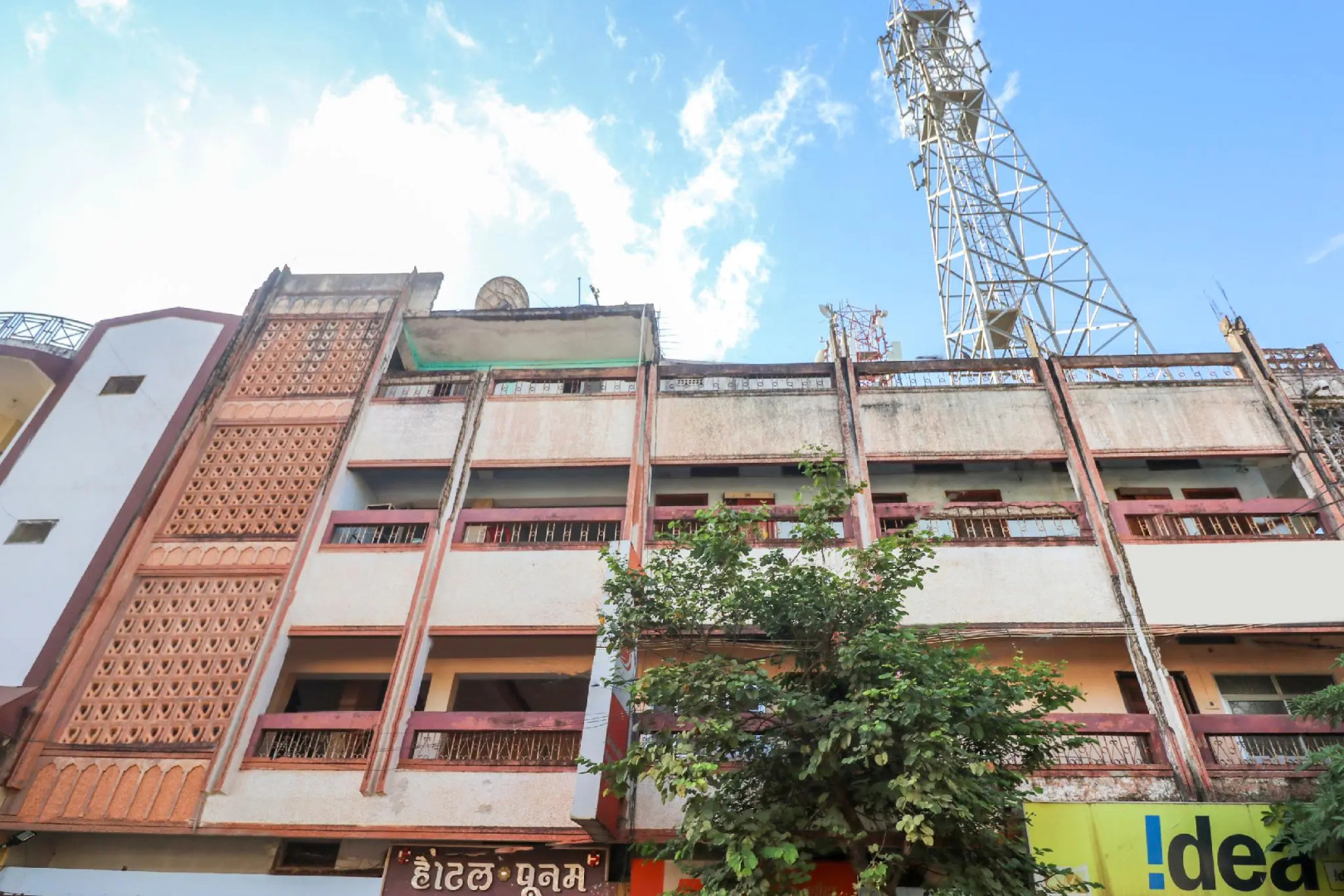 Spot On 46266 Hotel Poonam Spot