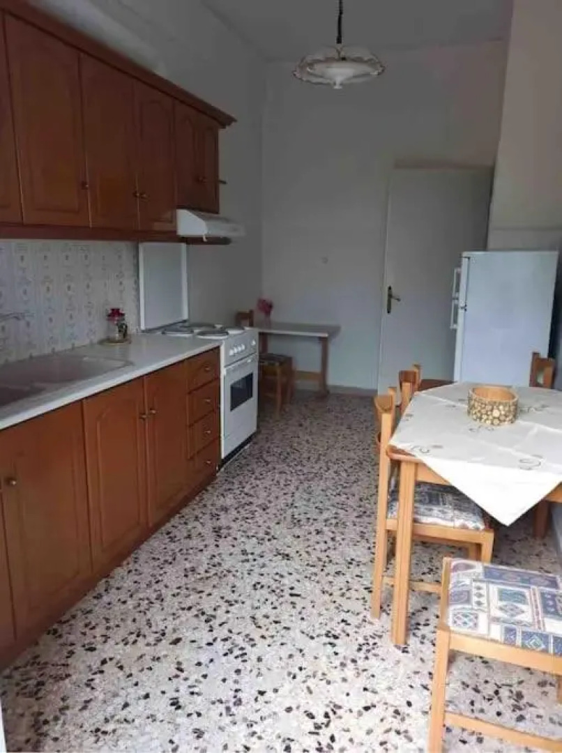 PROJECT 86 IKE marias apartment