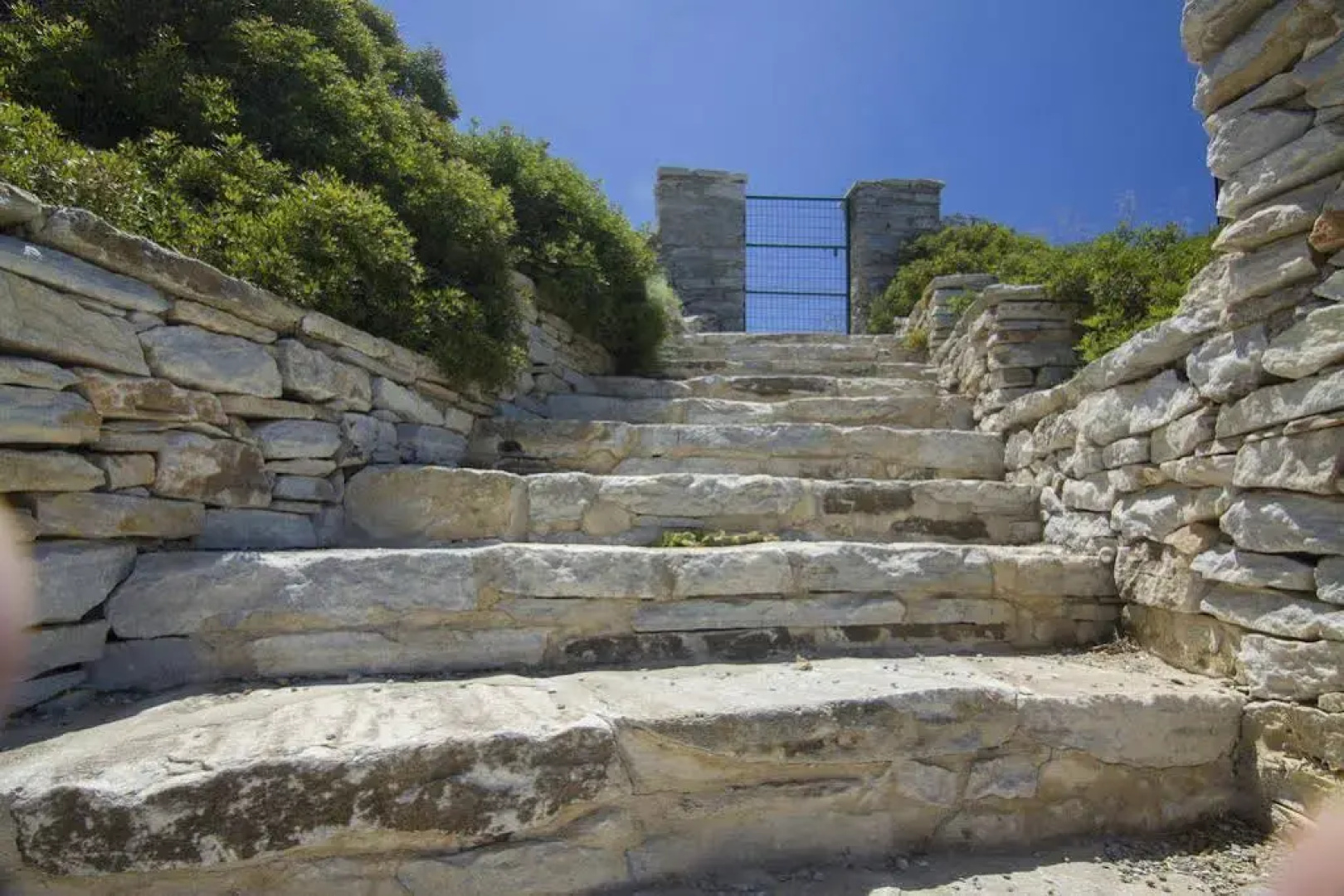 Romanzza Studios