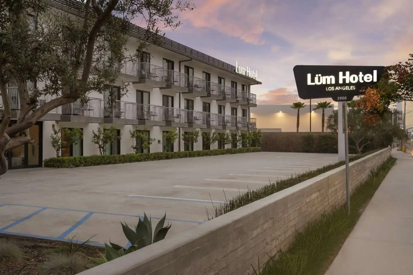 The Lum Hotel Los Angeles Stadium District