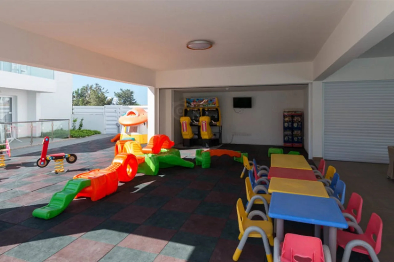 Princessa Vera Hotel Apartments