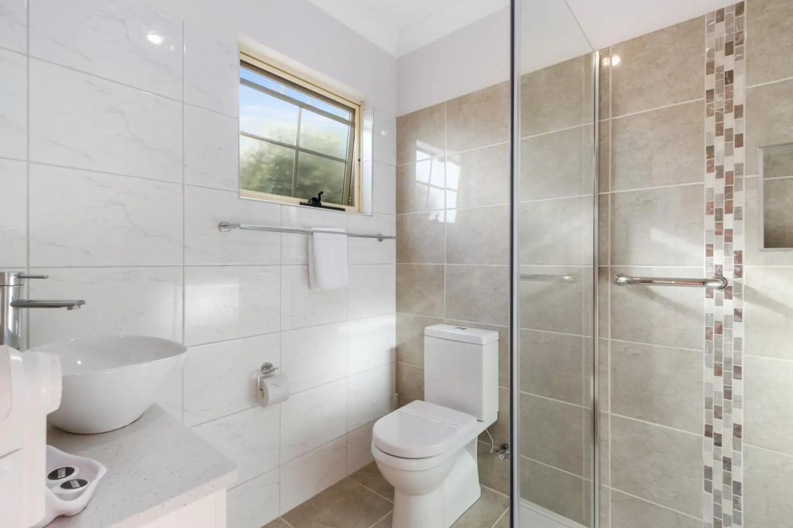 Swansea Cottages & Lodge Suites