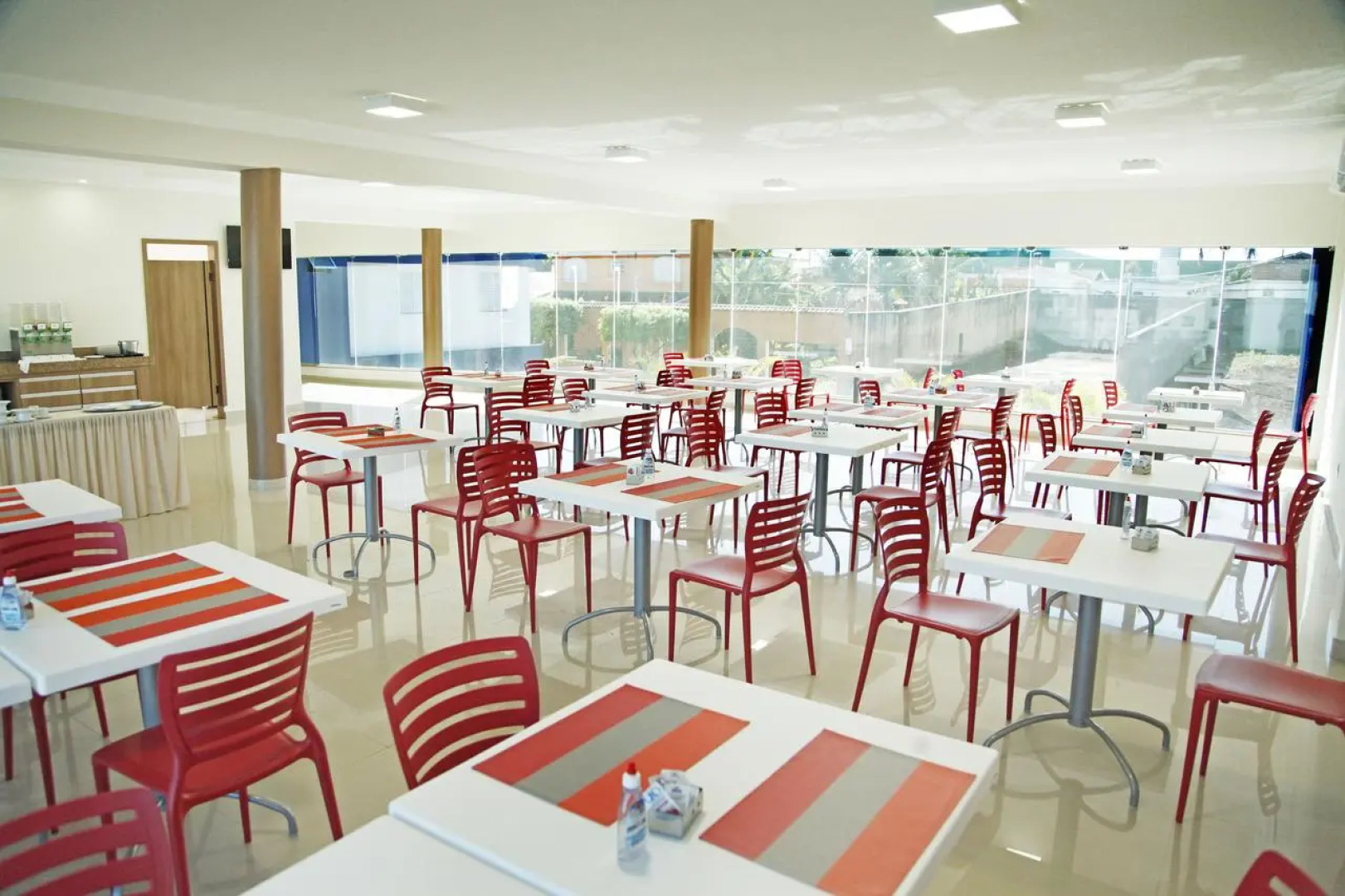 Bernal Hotel Econômico