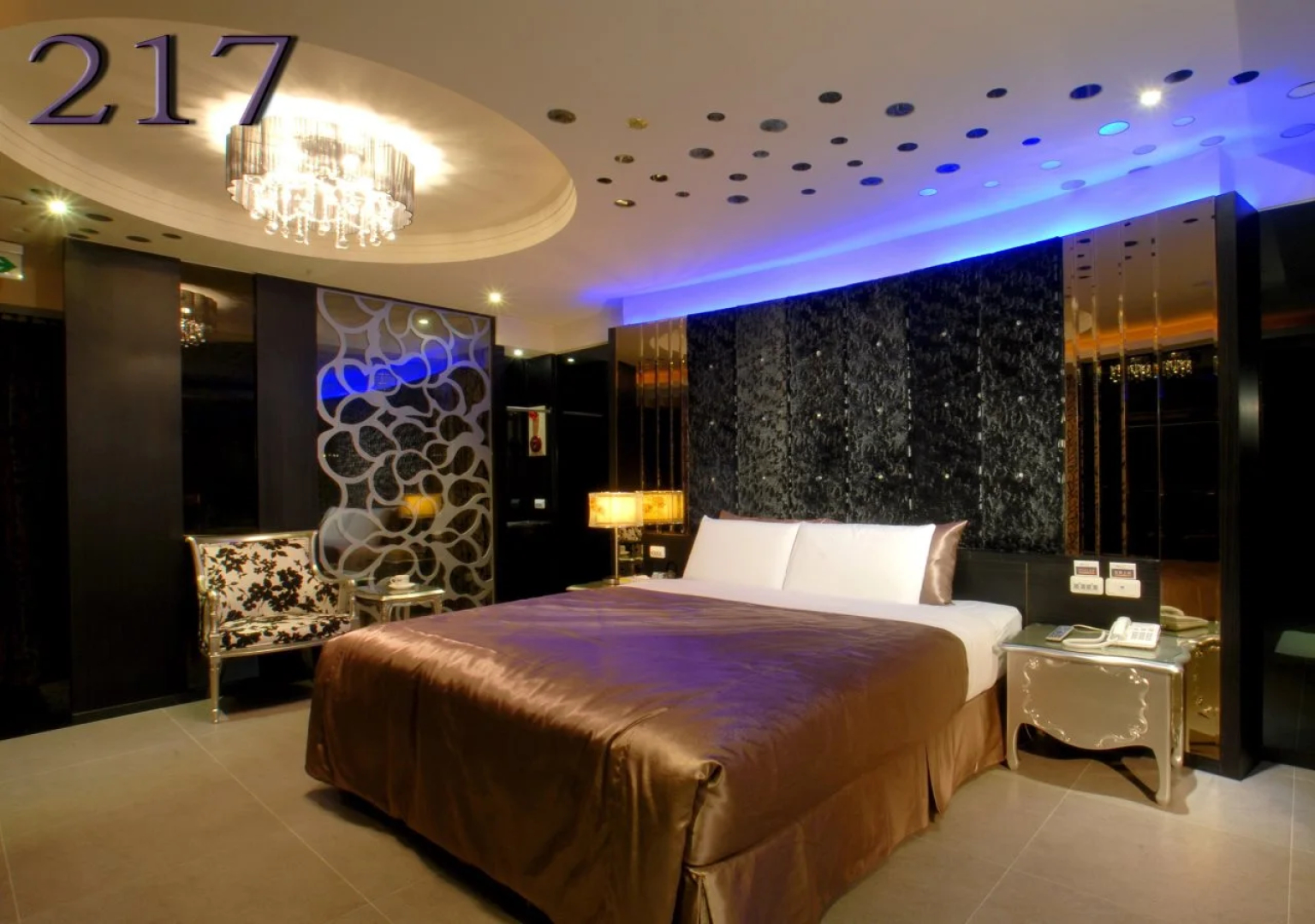 WE Motel