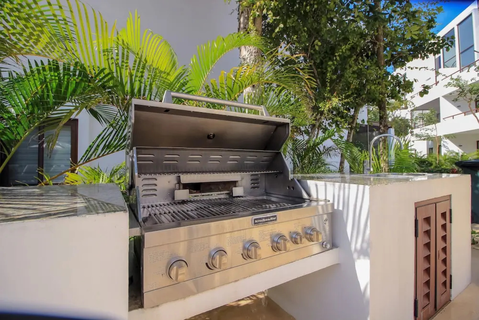 Casa Ave, Luxury & Resort Living