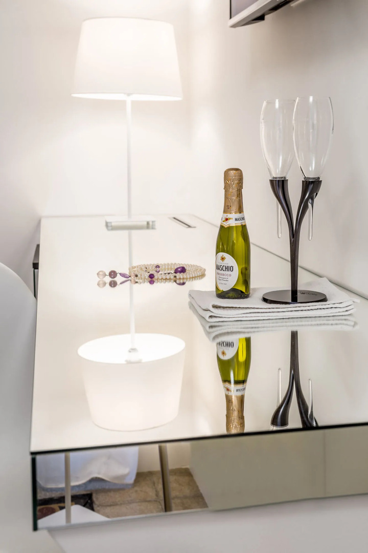 Home Boutique Luxury & Design