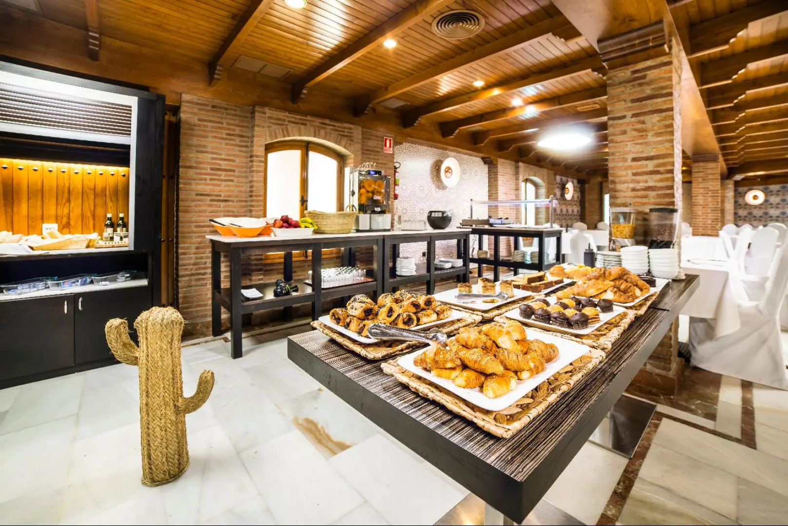 Hotel Nuevo Torreluz