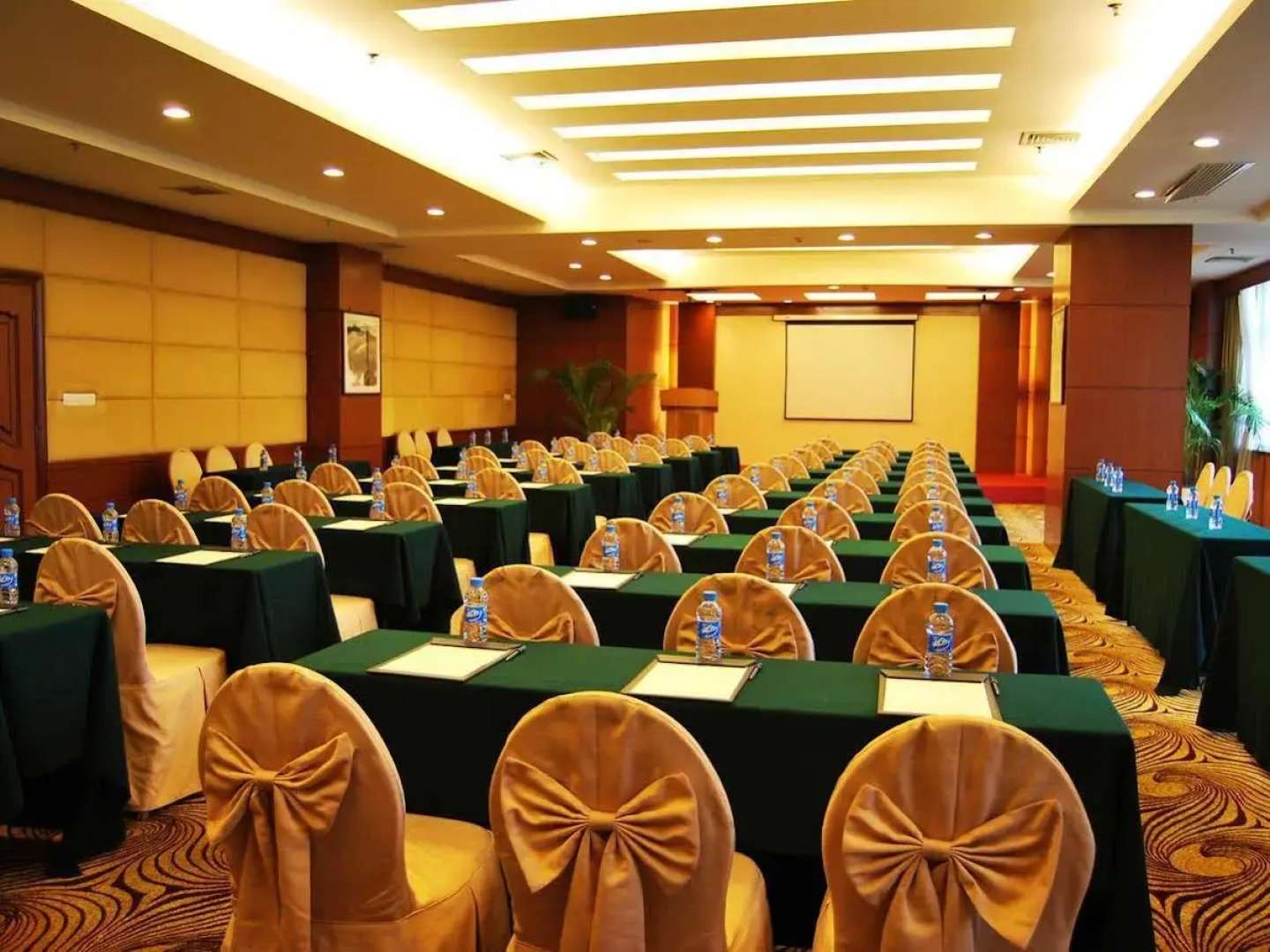 Fangzhong Sunshine Hotel - Dongguan