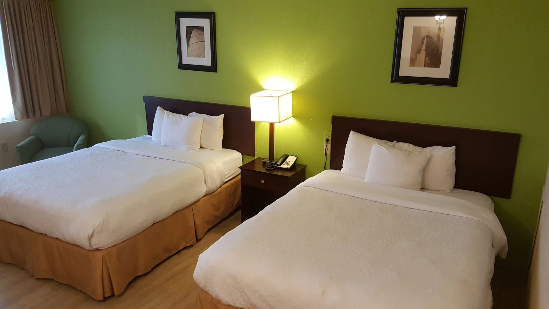 Waterfront Inn PHL Airport