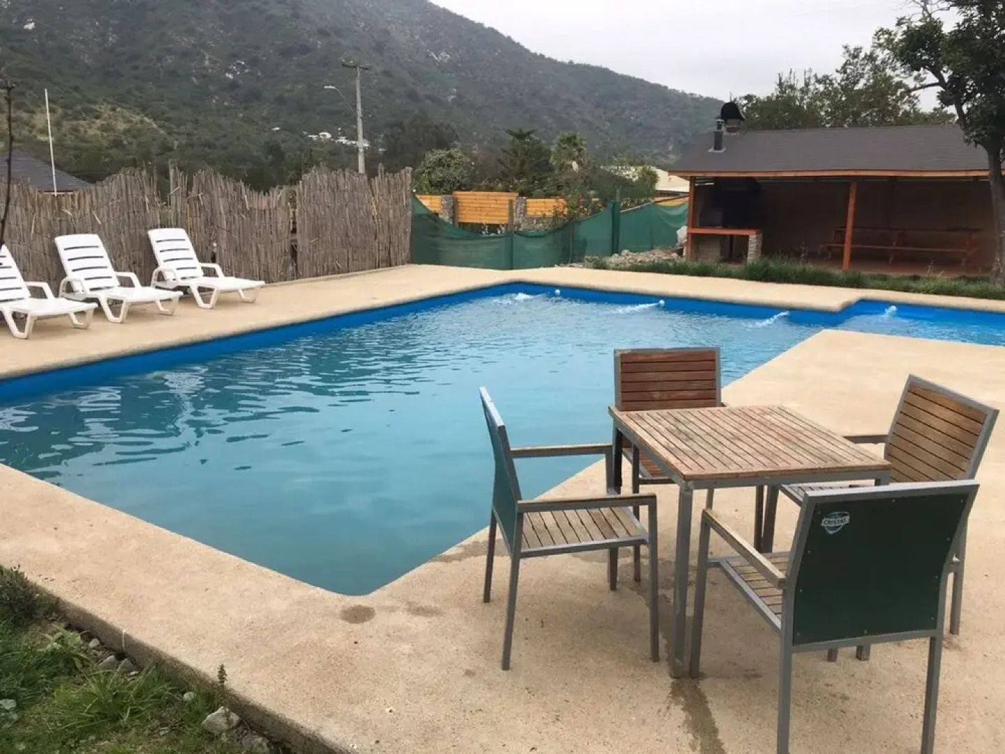 Casa con Piscina en Olmue