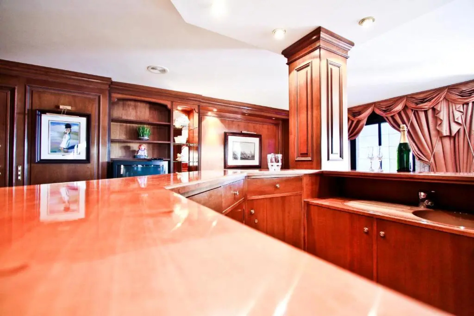 Eva Vendrell Planet Costa Dorada