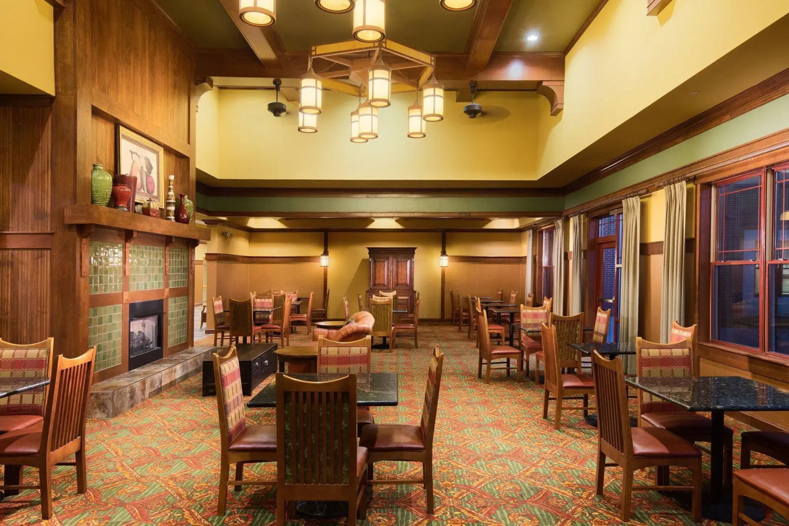 The Q Hotel And Suites