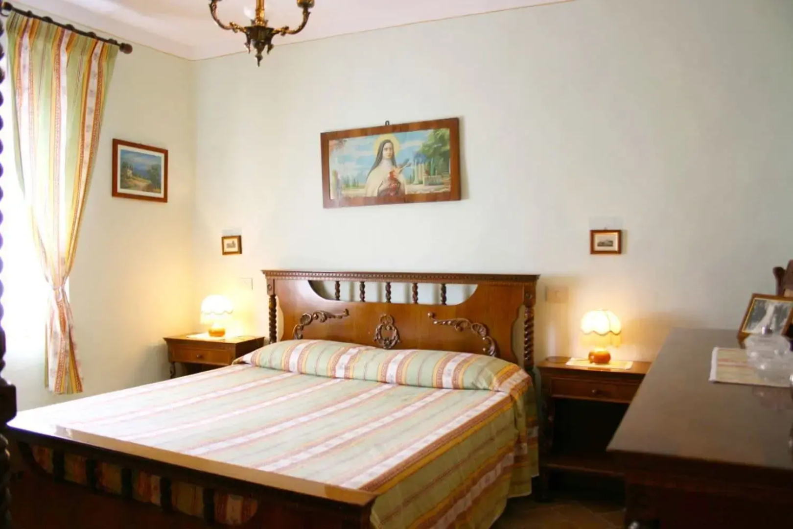 Wonderful Private Villa With Private Pool, TV, Pets Allowed and Parking, Close to Montepulciano