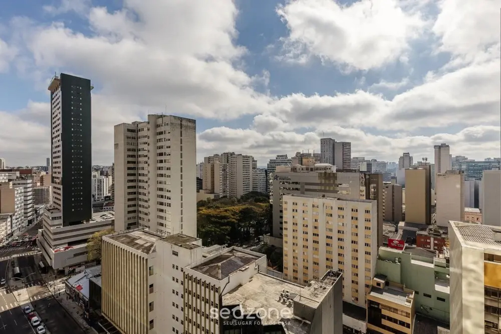 Studio in Condominium With Pool and Gym Nwc1510