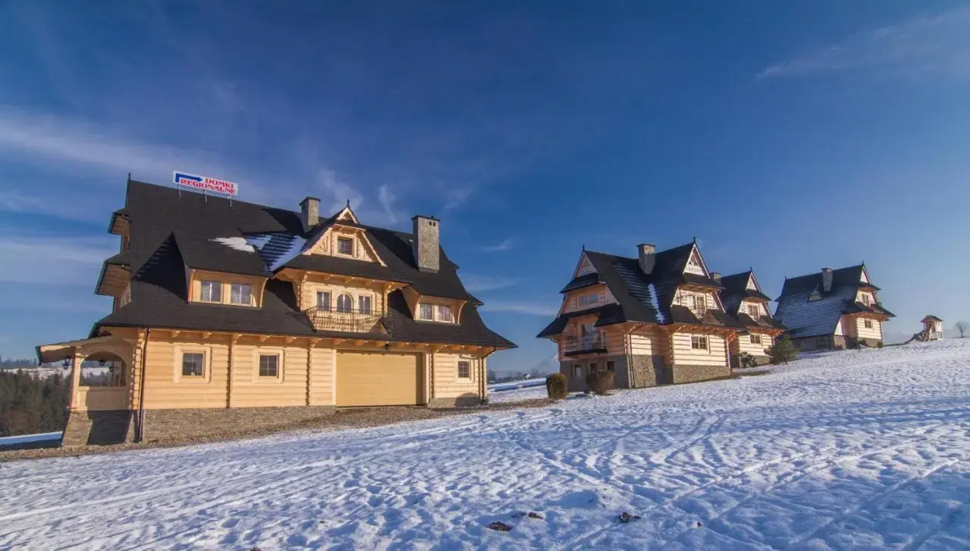 Folk Resort Domki i Apartamenty