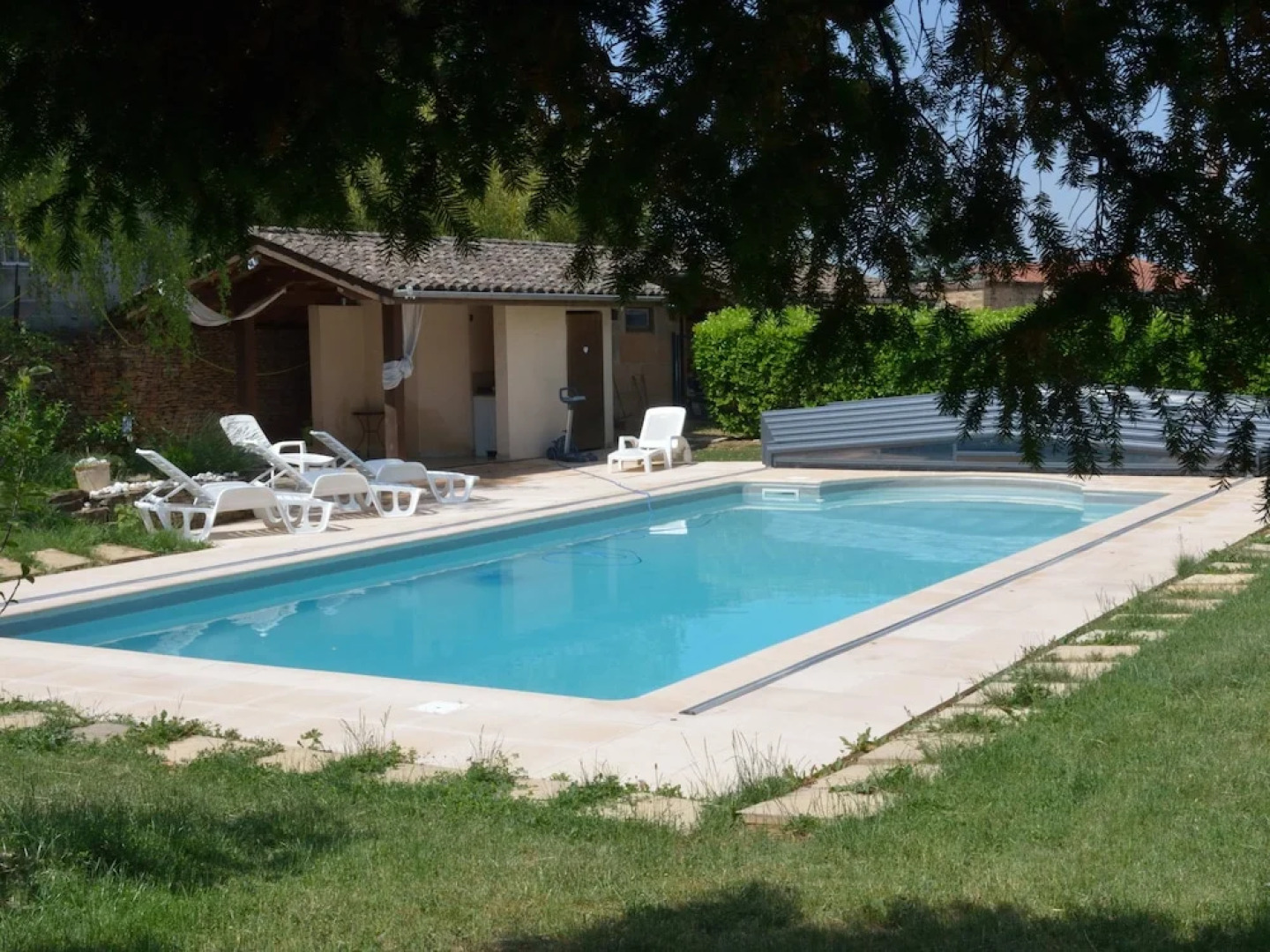 Le Jardin Des Pierres Dorées