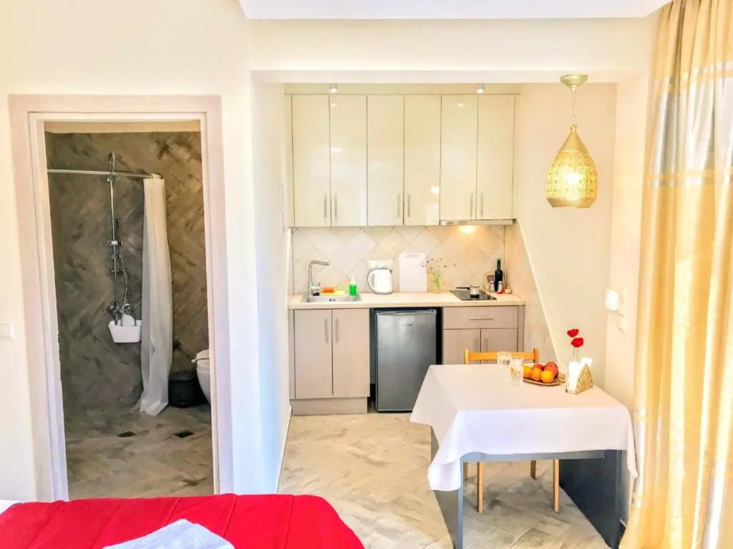 Semiramis Suites