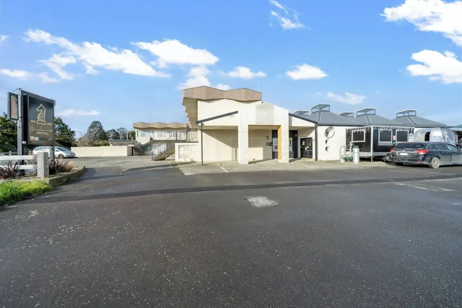 Coachmans Inn Motor Lodge