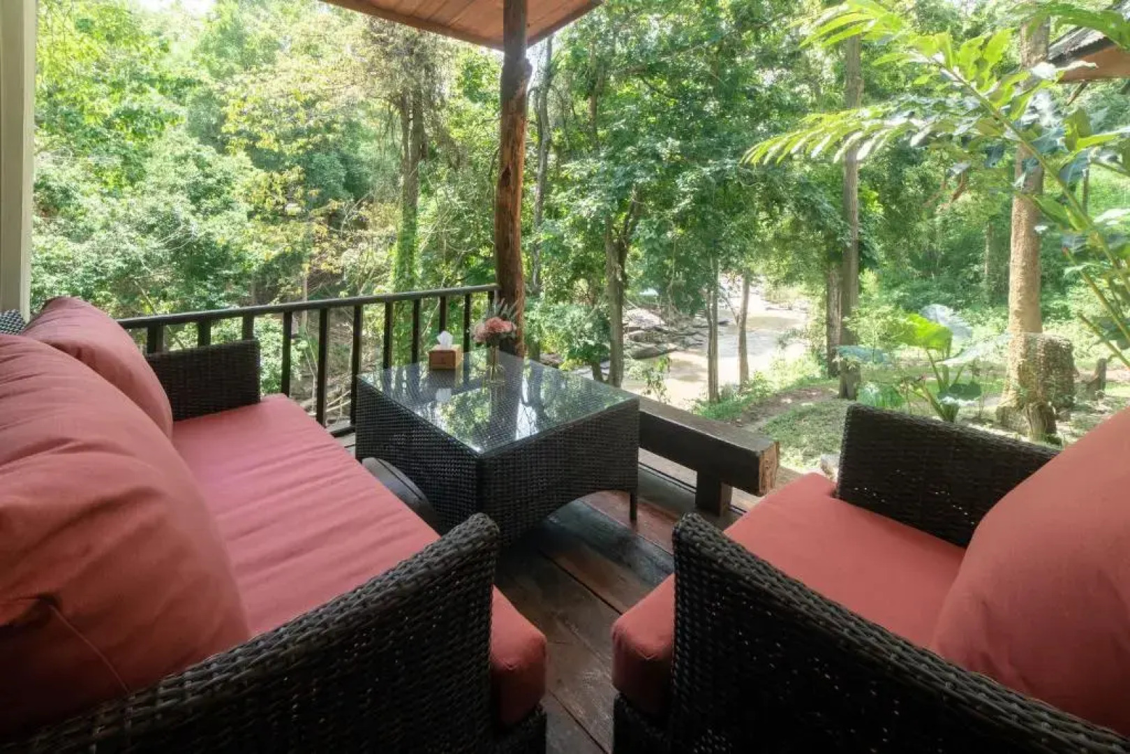 Tawan Riverside - Elephant Resort