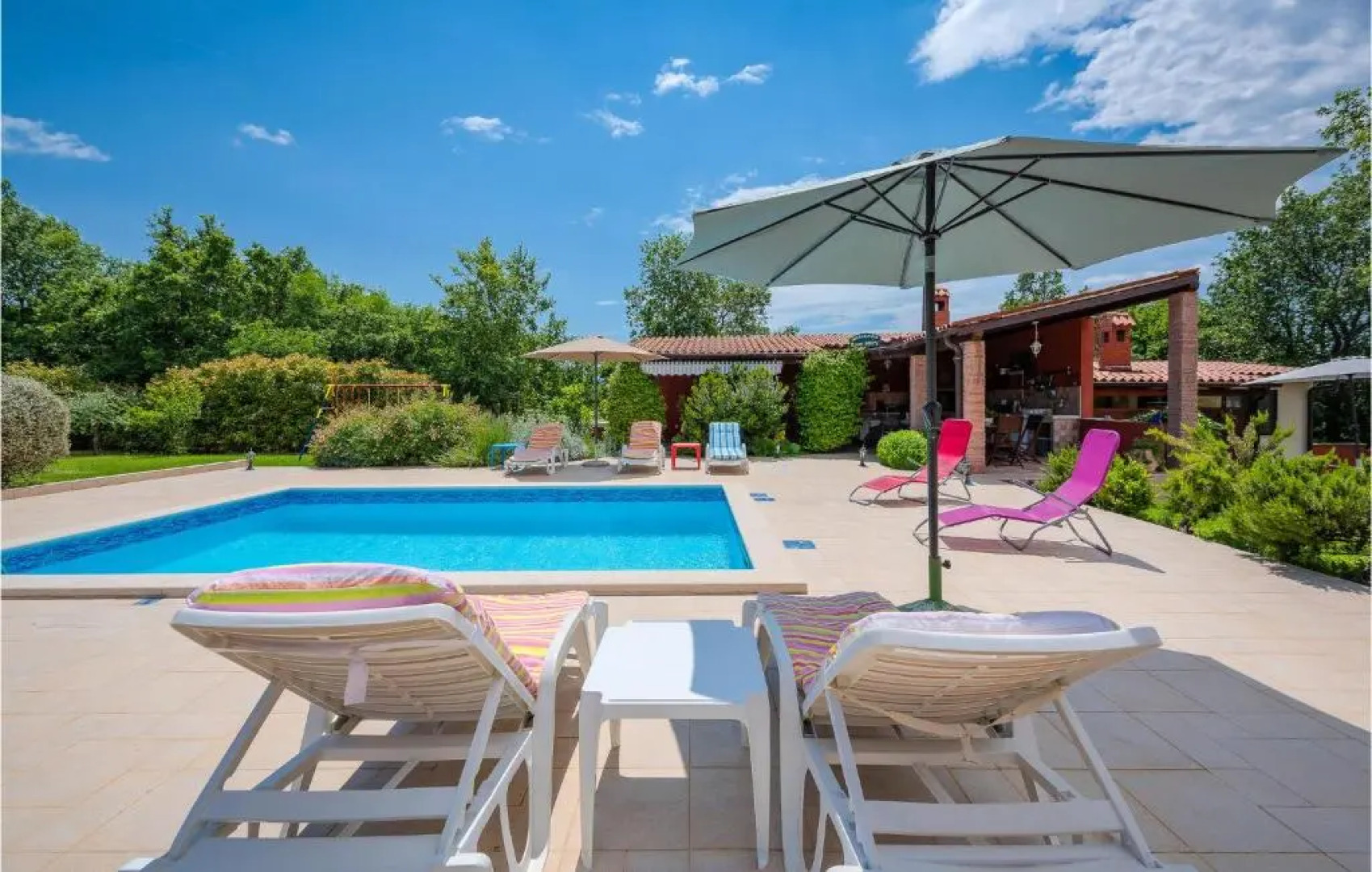 Beautiful Home in Muntic With Outdoor Swimming Pool, Wifi and 3 Bedrooms